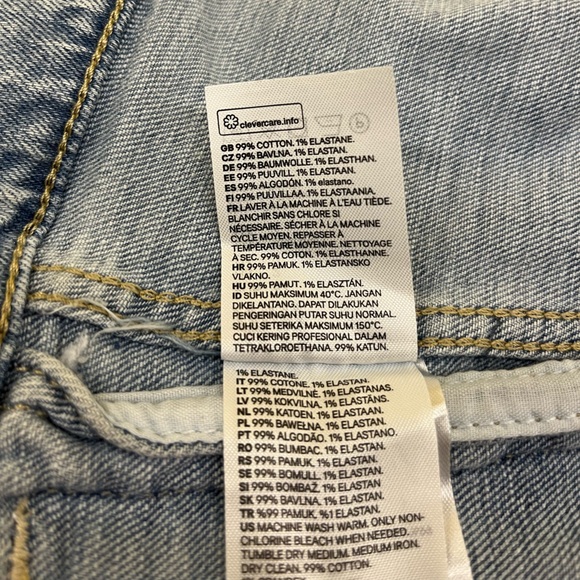 H&M Jean Jacket - Size US 2 - Picture 6 of 7